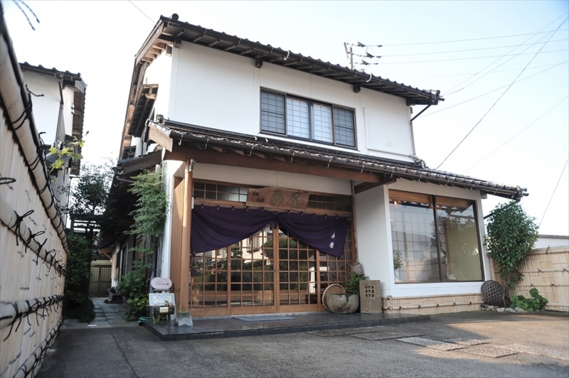 壽屋・ブライダル寿 写真1